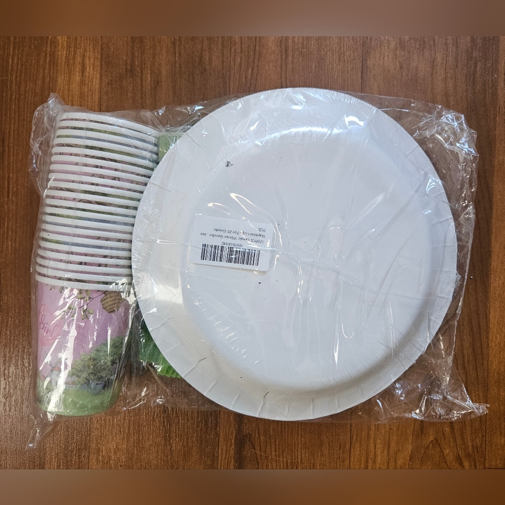 Winnie the Pooh Baby Shower Party Supplies Set - Picture 3 of 3